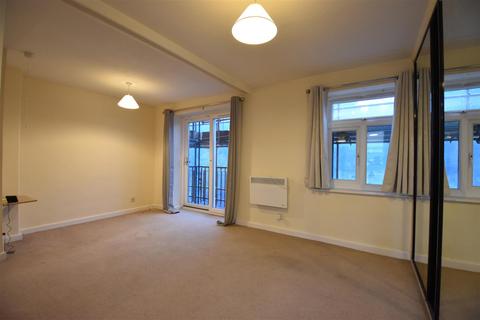 undefined, Orchard Way, East Grinstead