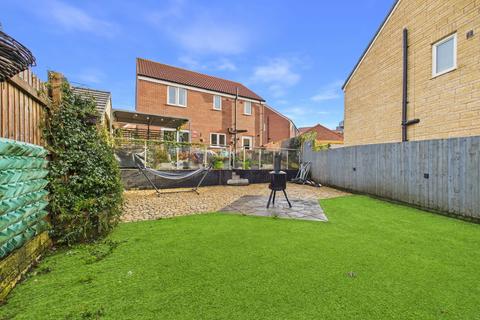 4 bedroom detached house for sale, Henley Avenue, Calne SN11