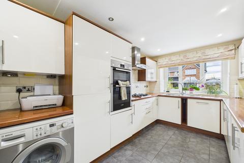 undefined, Cottam Green, Cottam PR4
