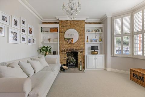 4 bedroom terraced house for sale, Ravensbury Road, London, SW18