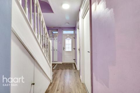 undefined, Landseer Avenue, London