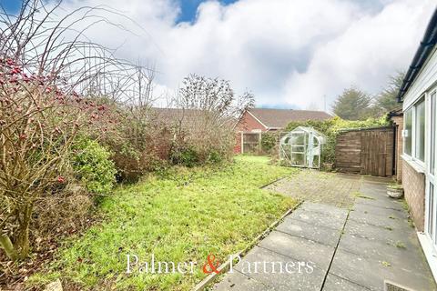 3 bedroom bungalow for sale, Mandeville Way, Kirby Cross, Frinton-on-Sea, Essex, CO13