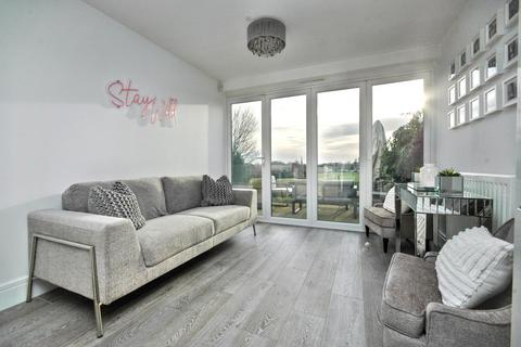 4 bedroom detached house for sale, Harrison Close, Wakefield WF1