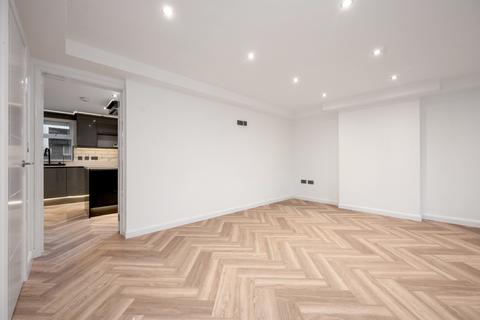 4 bedroom detached house for sale, Stunning Refurbed Family Home on Waltham Rise, LE13 1EJ