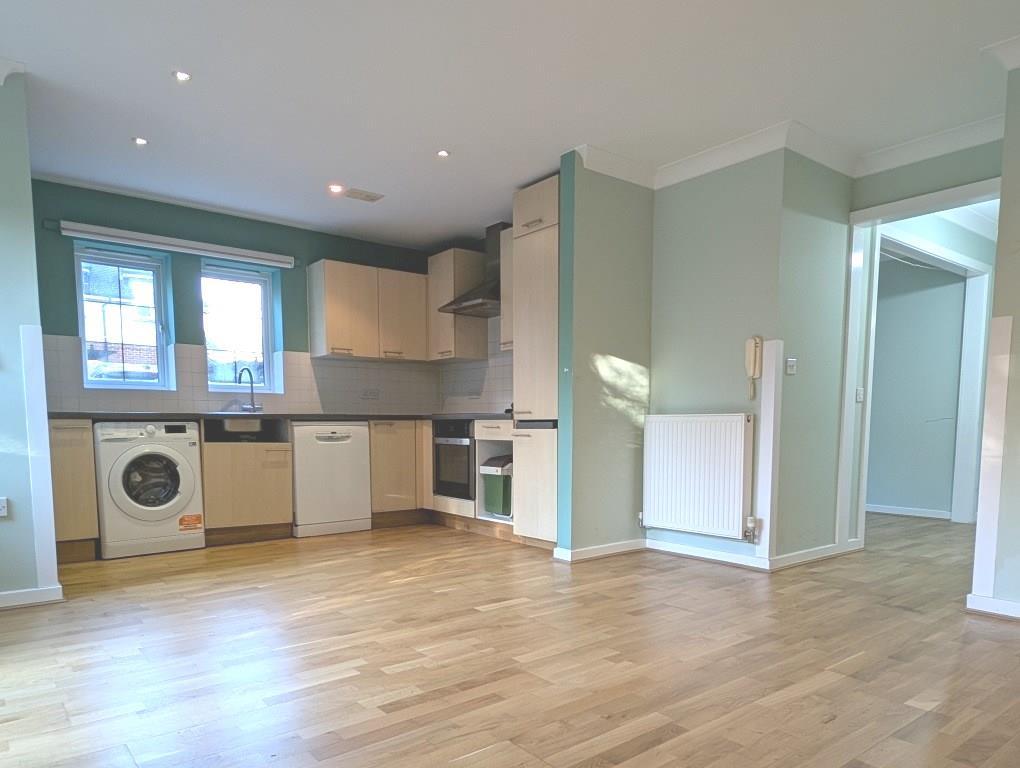Kitchen 1.jpg