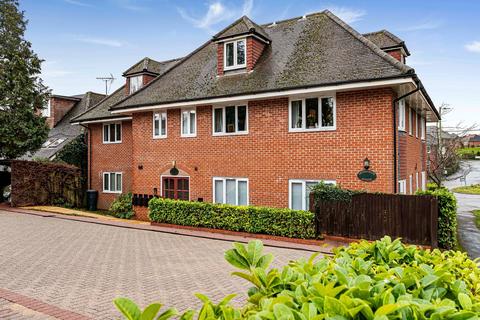 1 bedroom flat for sale, Greenfields Avenue, Alton, Hampshire