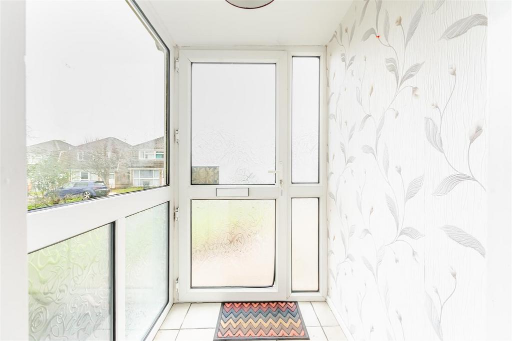 31 Heathgate, Yatton, BS49 4 DY 2.jpg