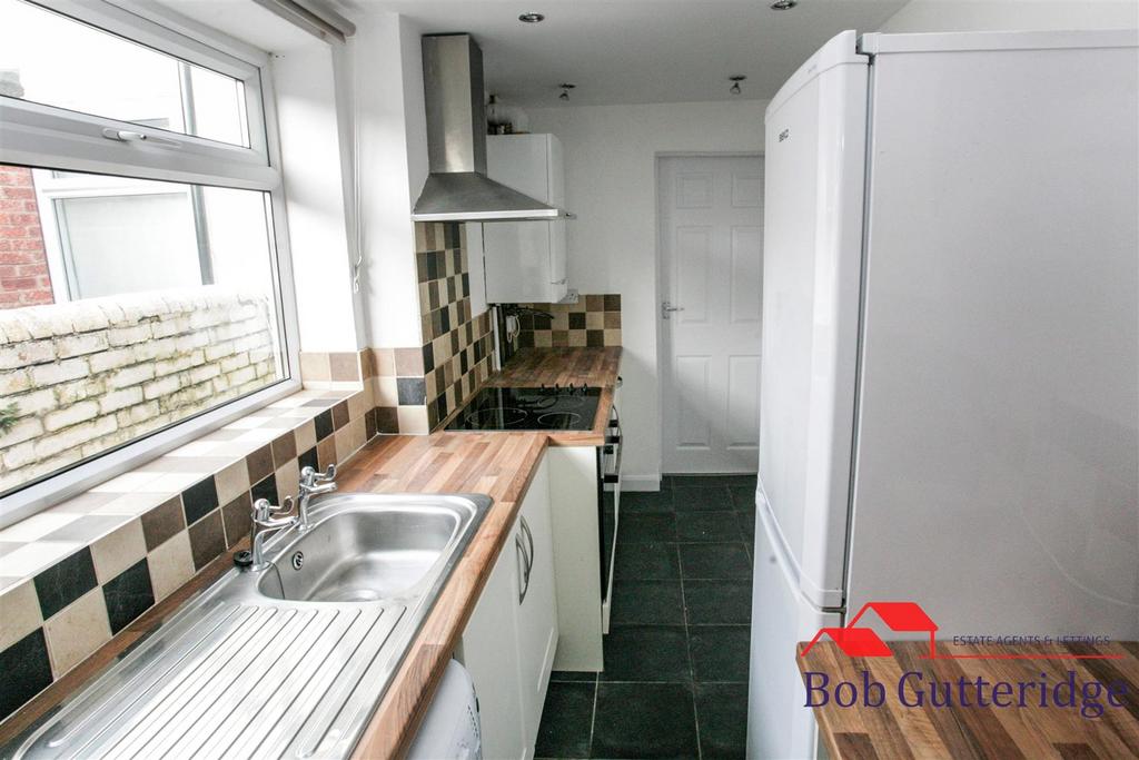 Fitted kitchen