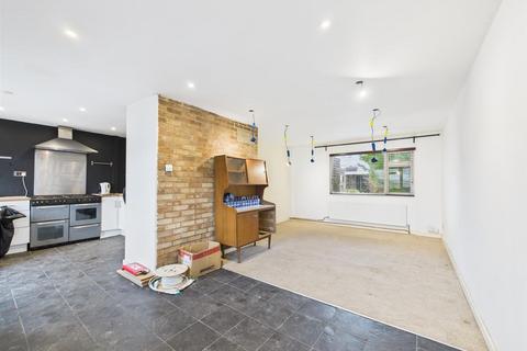 3 bedroom terraced house for sale, Grenville Green, Aylesbury HP21