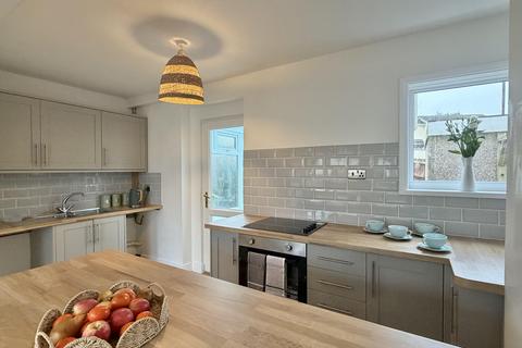 3 bedroom semi-detached house for sale, Greenaway Road, Newton Abbot