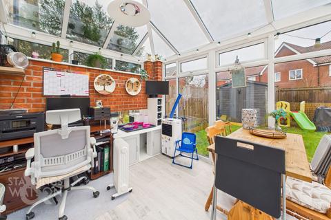 2 bedroom end of terrace house for sale, Tortoiseshell Drive, Attleborough