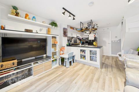 2 bedroom end of terrace house for sale, Tortoiseshell Drive, Attleborough