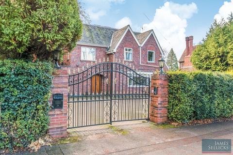 undefined, Knighton Grange Road, Oadby, Leicestershire