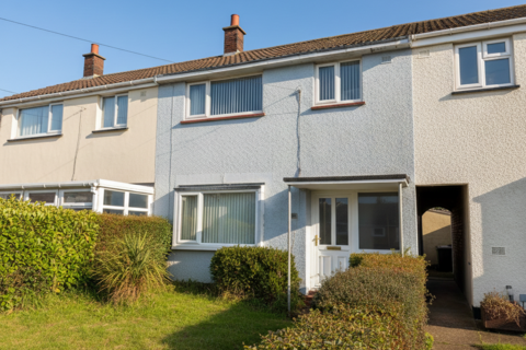 3 bedroom terraced house to rent, Grenville Avenue, Torquay