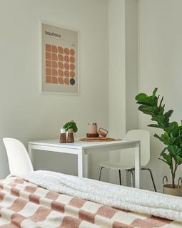 undefined, North Hill