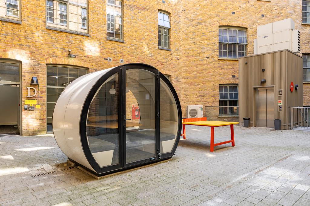 Courtyard and Study Pod (3).jpg