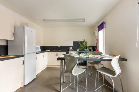 1 bedroom private hall to rent, Alderson Road North