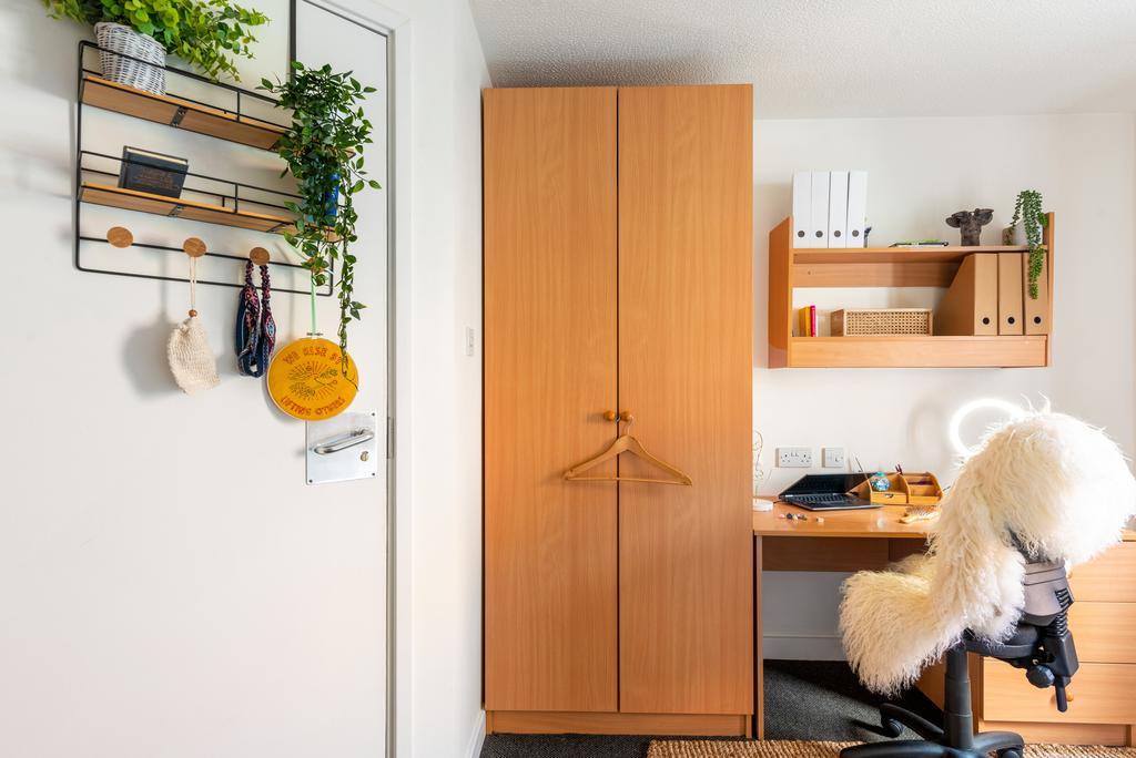 Standard Ensuite 2.jpg