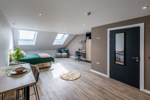 1 bedroom private hall to rent, Murieston Crescent