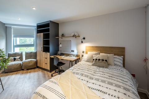 1 bedroom private hall to rent, Murieston Crescent