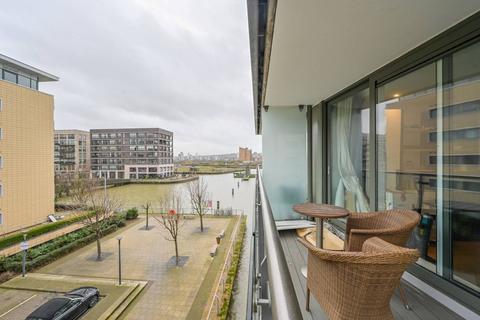 2 bedroom flat for sale, Albert Basin Way, E16, Gallions Reach, London, E16