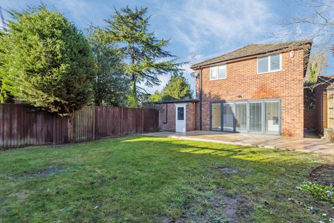 4 bedroom detached house for sale, Drumaline Ridge, Worcester Park KT4