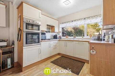 3 bedroom semi-detached house for sale, St Andrews Avenue, Colchester, CO4