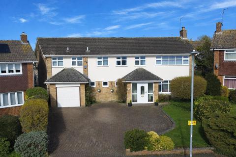 5 bedroom detached house for sale, Broadfields, Goffs Oak