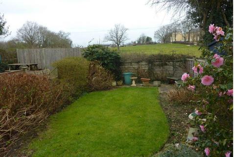 2 bedroom maisonette to rent, Hotspur Close, Hythe SO45