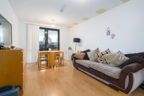1 bedroom flat for sale, Watermill Lane, London