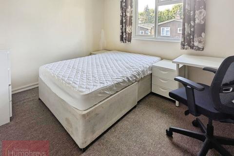 undefined, Aldykes, Hatfield AL10
