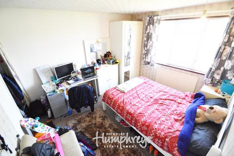 undefined, Aldykes, Hatfield AL10
