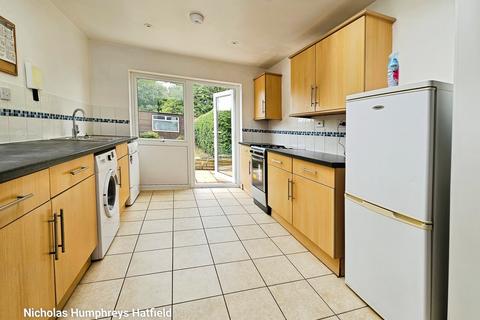 5 bedroom house share to rent, Cherry Way, Hatfield AL10