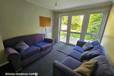 4 bedroom terraced house to rent, Cheviots, Hatfield AL10