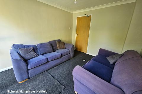 4 bedroom terraced house to rent, Cheviots, Hatfield AL10