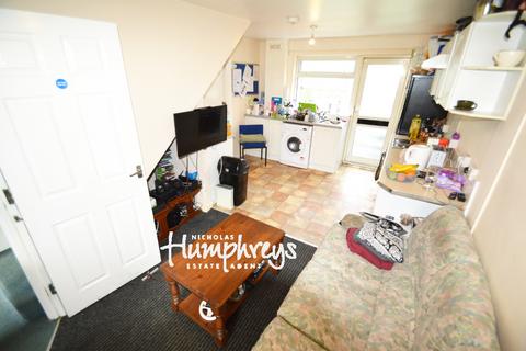 undefined, Hillcrest, Hatfield AL10