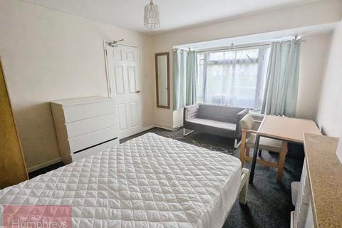 5 bedroom terraced house to rent, Hillcrest, Hatfield AL10