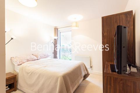 2 bedroom apartment to rent, Erebus Drive, Woolwich SE28