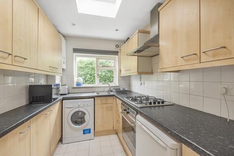 1 bedroom house to rent, Garratt Lane, Earlsfield, London, SW18