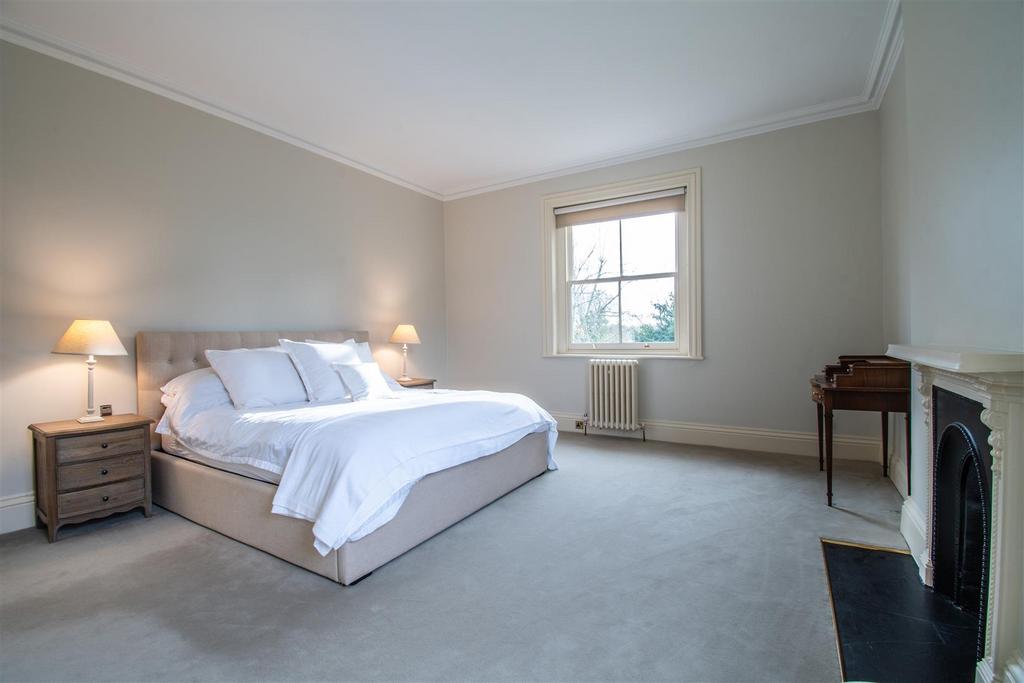 B49 9 HS 18 Bedroom 2.jpg