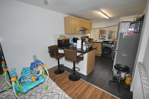 3 bedroom semi-detached house for sale, Keswick Drive, Northampton