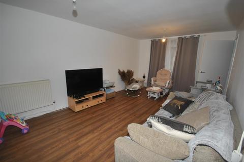 3 bedroom semi-detached house for sale, Keswick Drive, Northampton