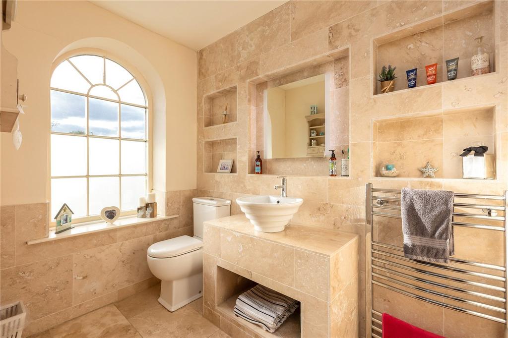 Ensuite