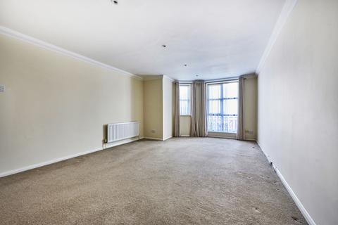 2 bedroom apartment to rent, Dexter Close, Herts AL1