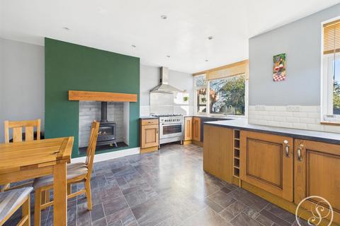 4 bedroom terraced house to rent, Sandiford Terrace, Leeds