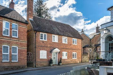Shere Lane, Shere, Guildford, Surrey, GU5