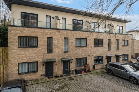 4 bedroom townhouse for sale, Enderleigh Mews, Nottingham, Nottinghamshire, NG3