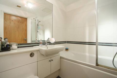 1 bedroom flat for sale, Boulevard Drive, Colindale, London, NW9