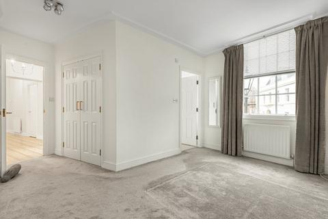 2 bedroom flat to rent, Lower Square, Isleworth TW7