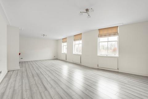 2 bedroom flat to rent, Lower Square, Isleworth TW7
